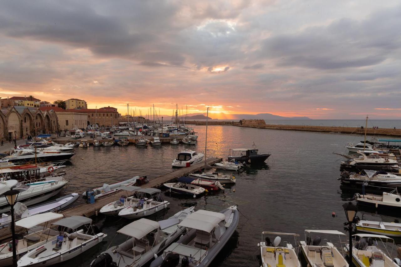 Destino Home Overlooking The Venetian Port Of Chania Chania  Ngoại thất bức ảnh