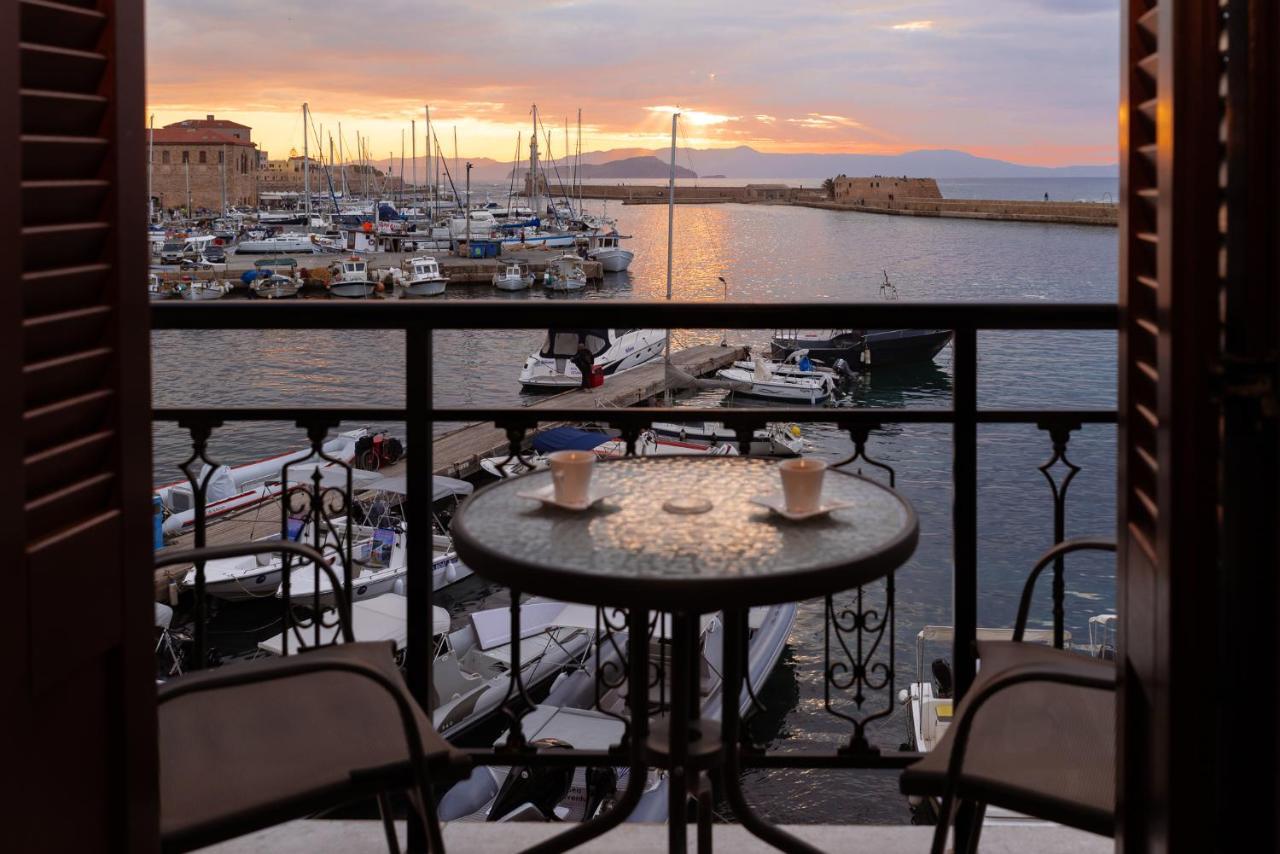 Destino Home Overlooking The Venetian Port Of Chania Chania  Ngoại thất bức ảnh
